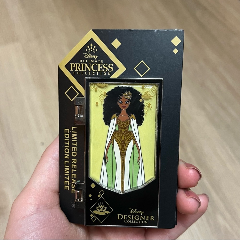 Tiana Ultimate Princess Collection Hinged Pin